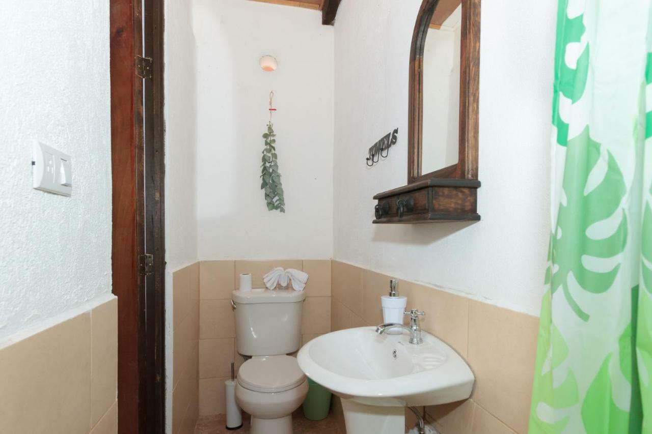 Tamarindo Guest House, Near Arco Santa Catarina 안티구아 과테말라 외부 사진